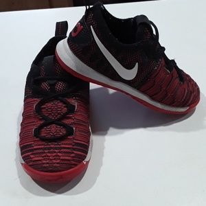 Toddler Boys Nike shoe size 7c KDs